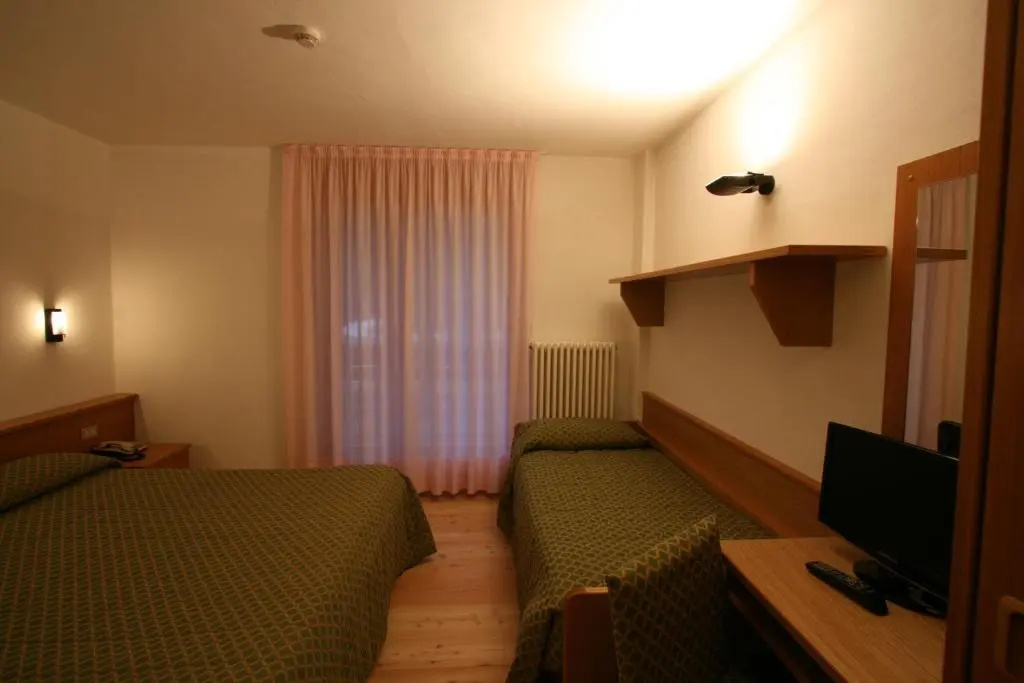 Hotel Garni Lago Nembia - Chambres