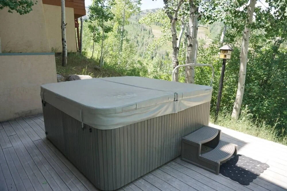 Ski-in/out House With Outstanding Views Of Slopes - Quiet Location At End Of Cul-de-sac 5 Bedroom Home by RedAwning