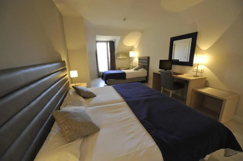 Hotel Puerta de Segovia - Chambres