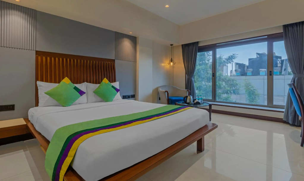 Treebo Regency - Bund Garden, Dhole Patil Road — 3
