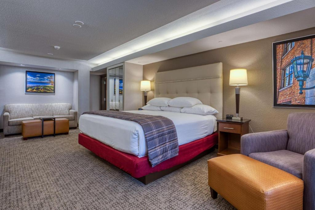 Drury Inn & Suites St. Louis Fairview Heights - Chambres