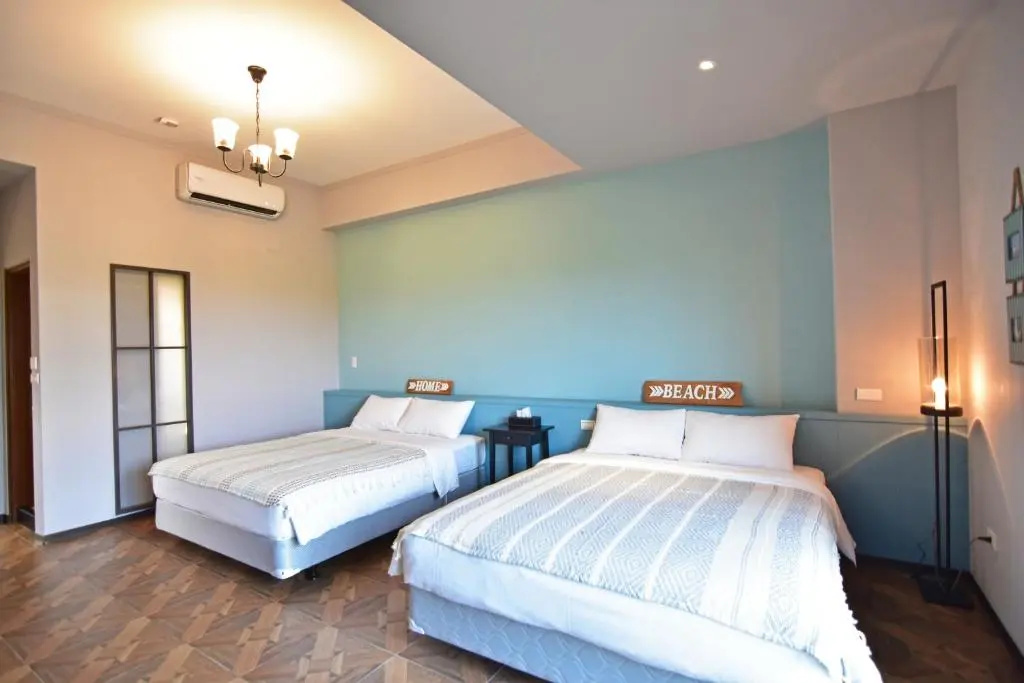 Standard Quadruple room with sea view
