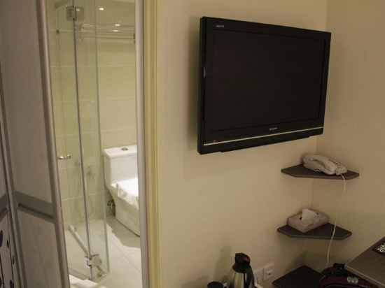 Sunbow Hotel Residency
