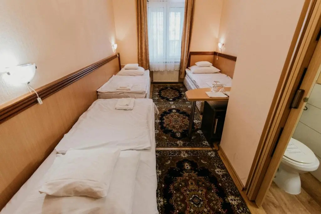 Economy room