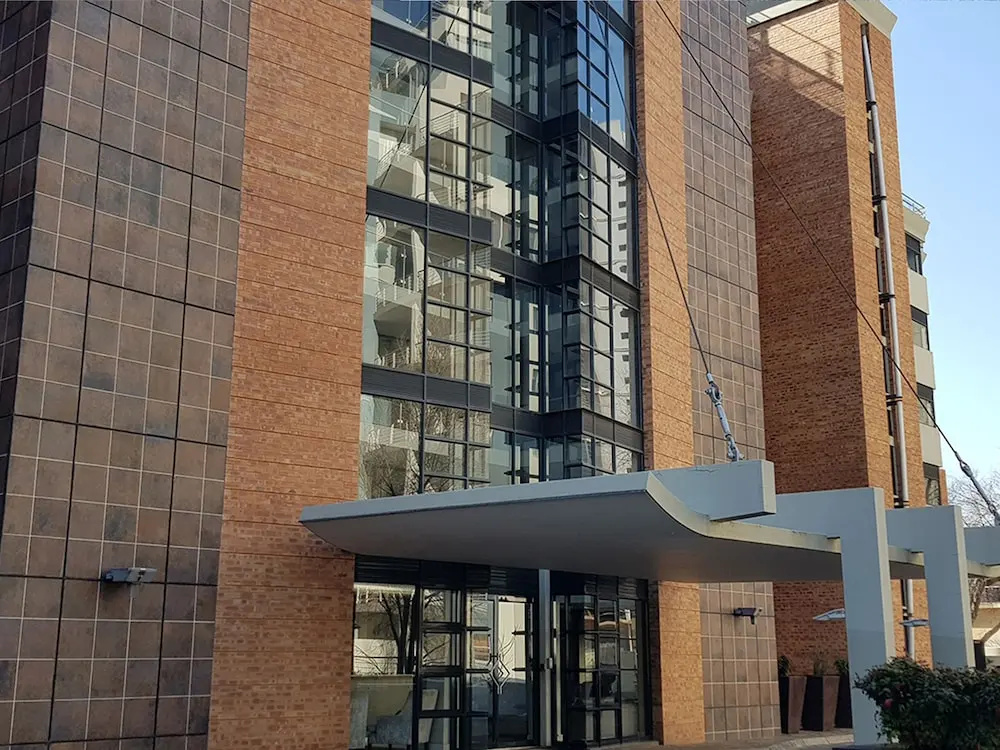 Weom Apartments