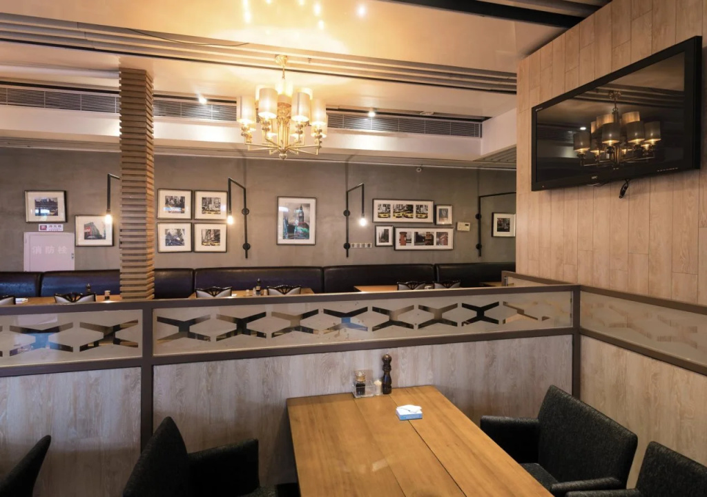 Food & Beverage
