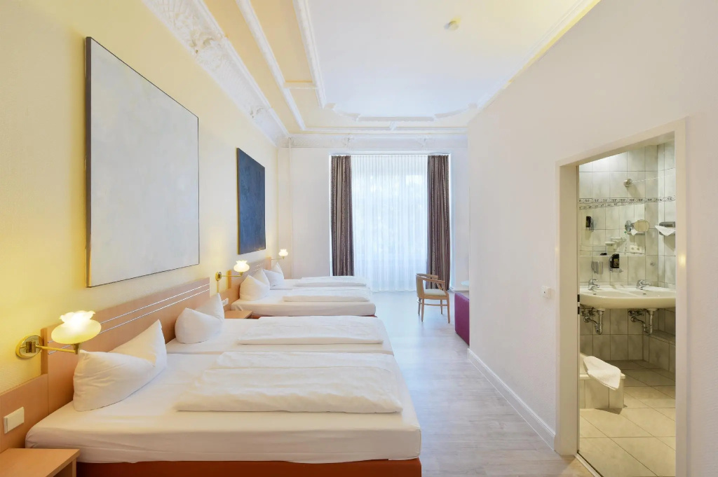 Comfort room