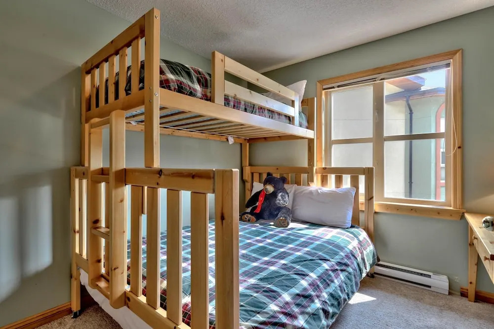 Crystal Forest #50 By Bear Country - фото 5