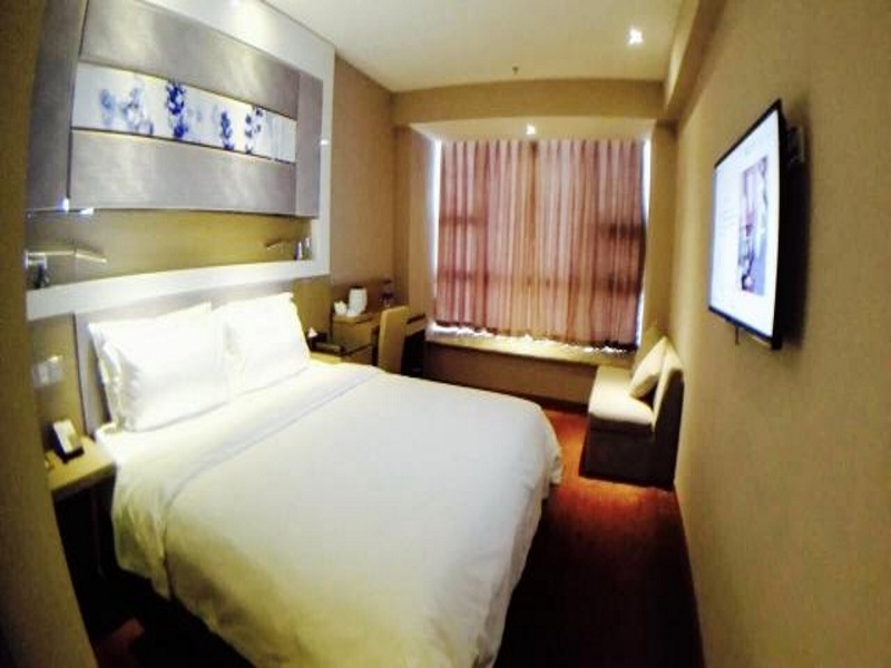 Lavande Hotel Wuhan University Branch
