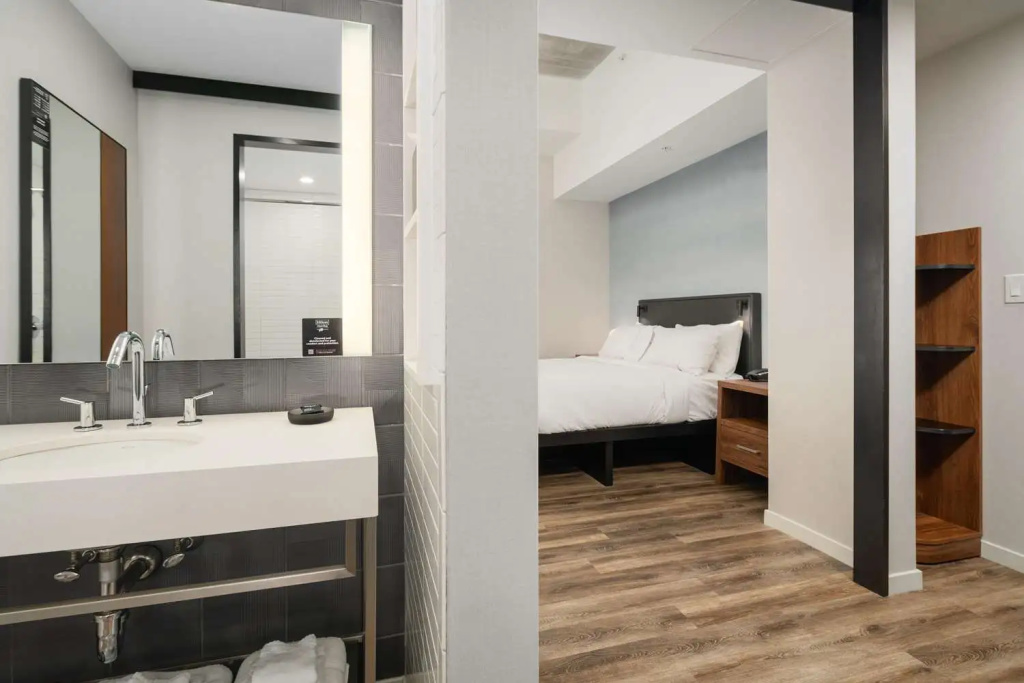 Double Studio (full double bed)