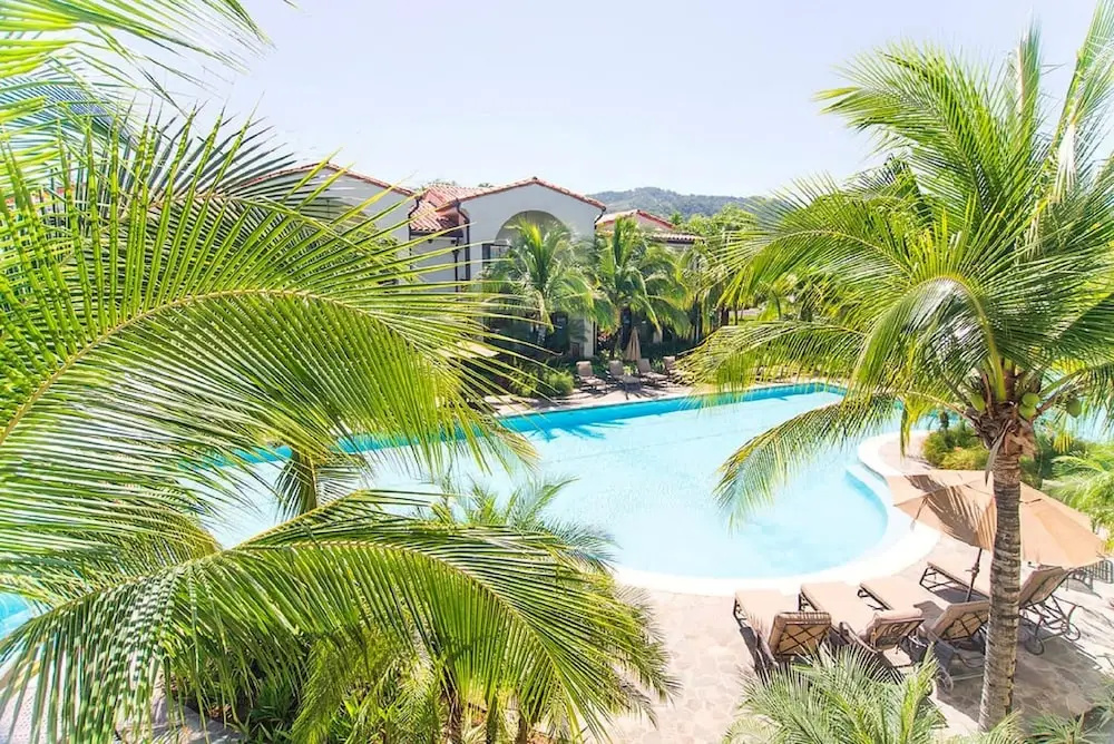 Air-conditioned 2 Bedroom Condo Pacifico L-106