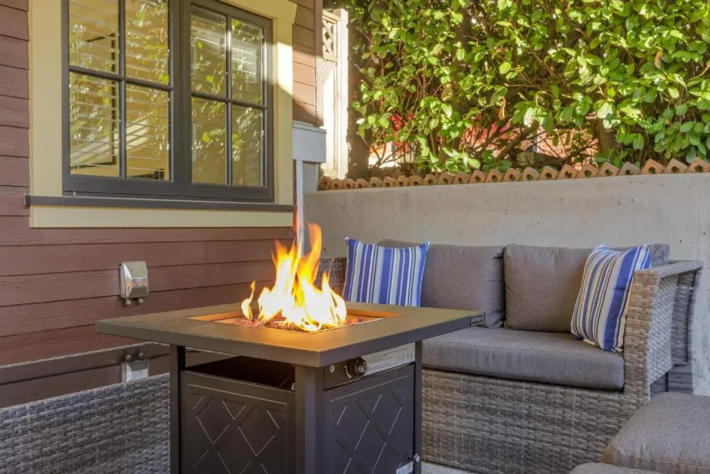 Stunning 3 Bedroom Secondary Suite N Van - фото 12