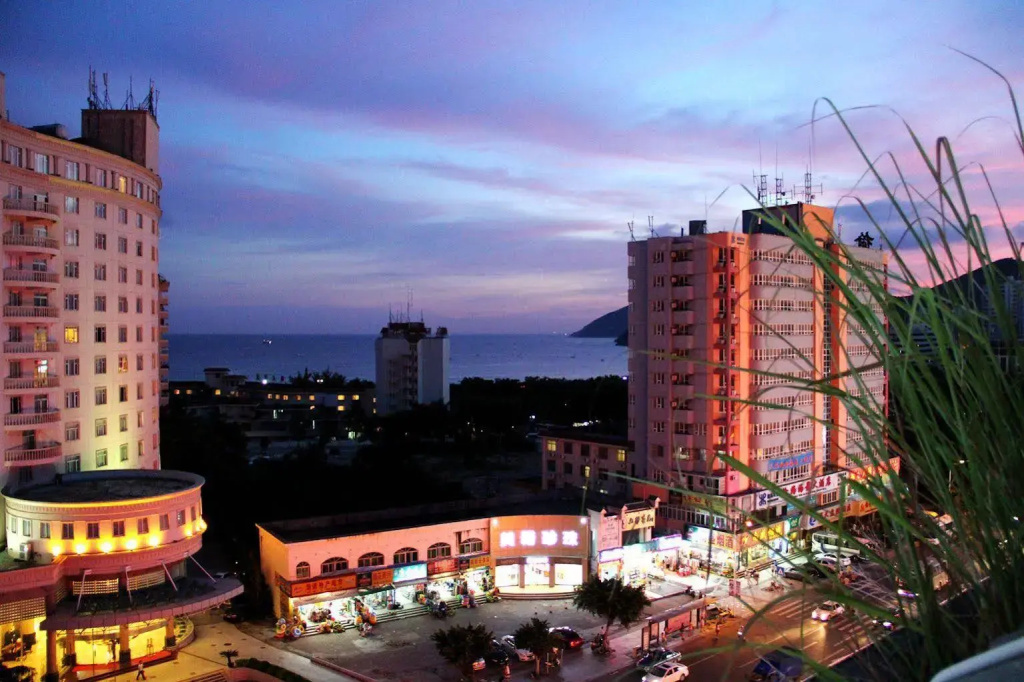 Another Layer of Seaview Inn Sanya Farinn