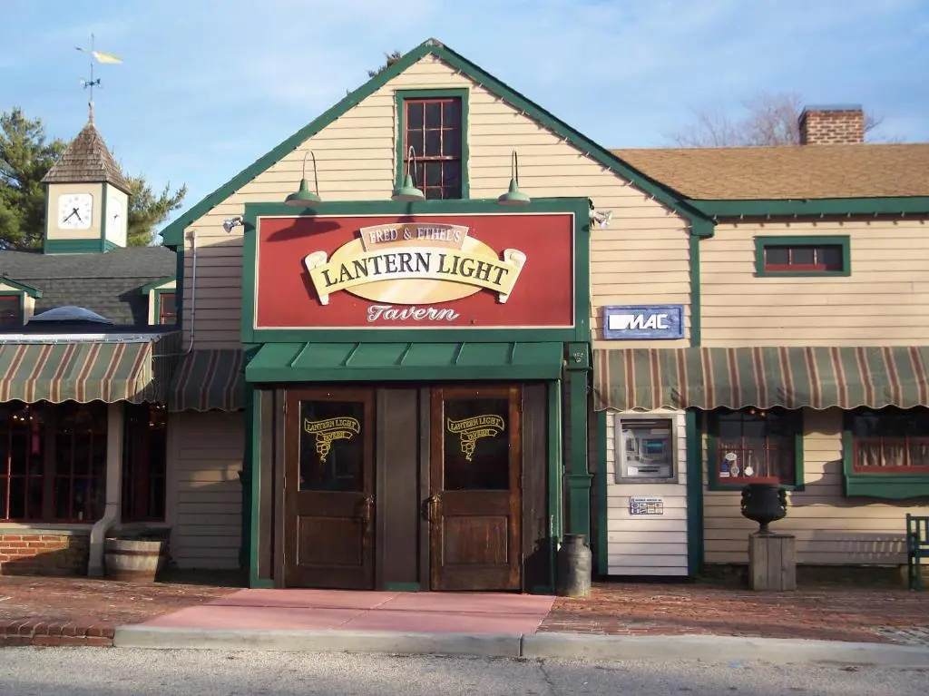 Colonial Inn