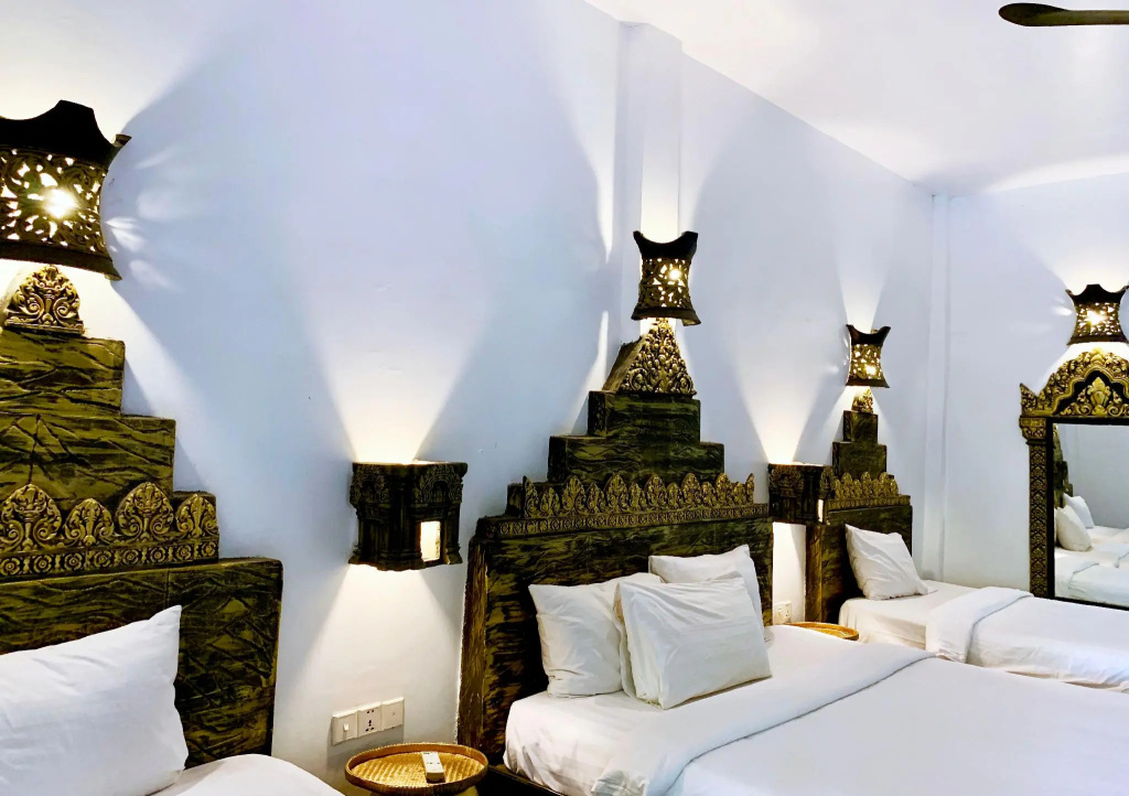 Double Suite (full double bed)