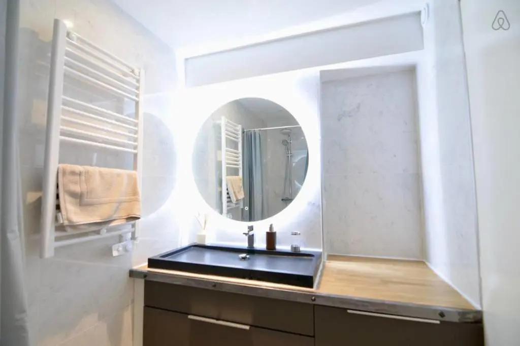 Voir la photo 4 — Coco Elaura Charming Duplex Apartment - 2 bedrooms - City center - WIFI