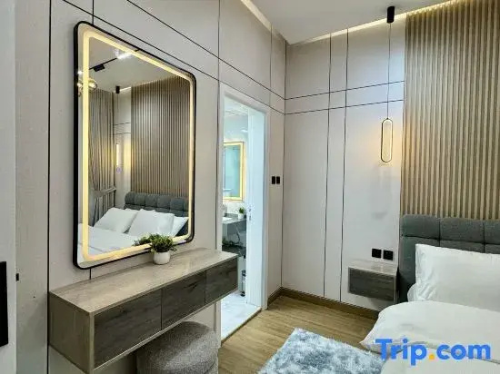 Brand New -Very Luxurious, 2 Bedrooms Apartment — фото 4