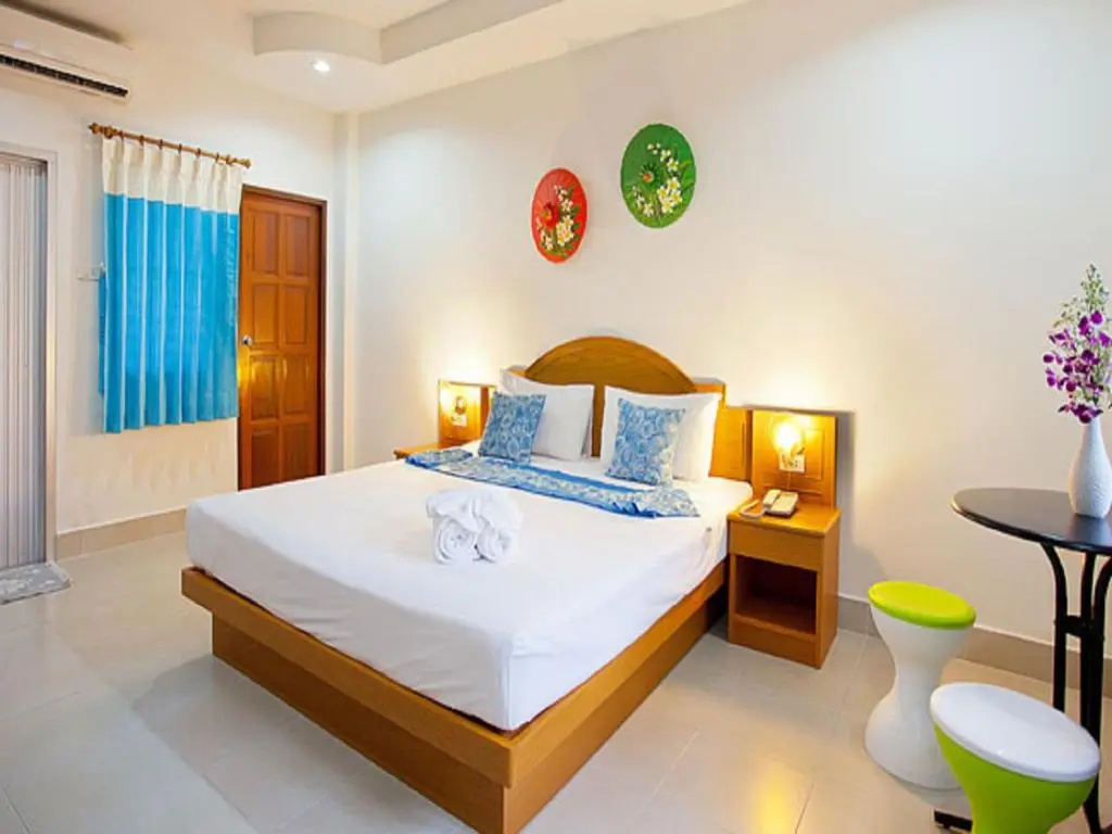 Standard Double room (full double bed)