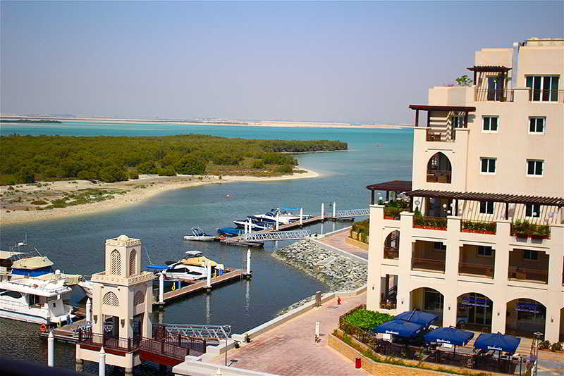Beach & Waterfront