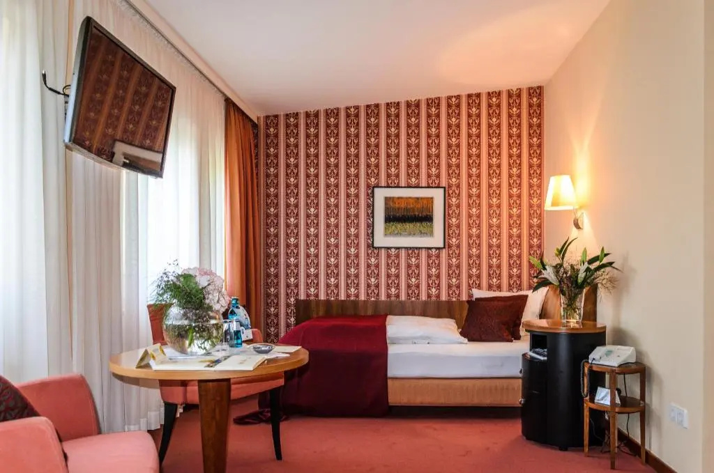 Akzent Hotel Goldner Hirsch - Chambres
