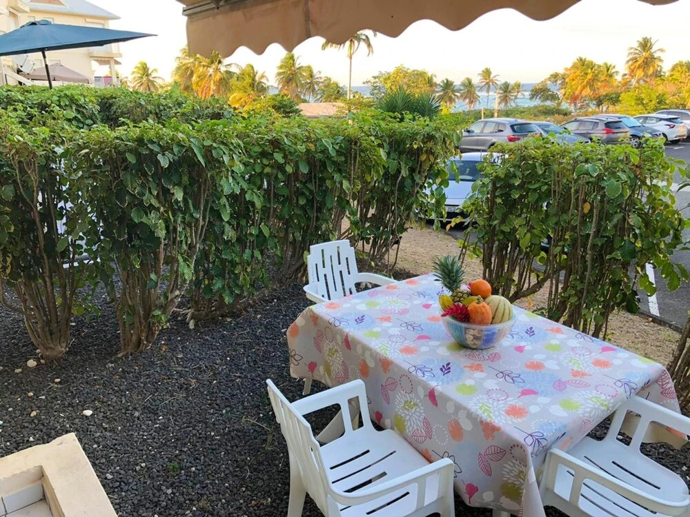 Apartment With one Bedroom in Le Moule, With Wonderful sea View, Terrace and Wifi