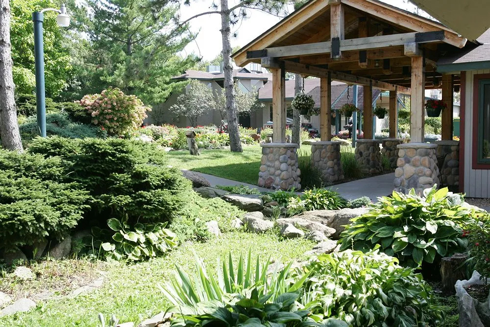 Riverwood Inn And Conference Center