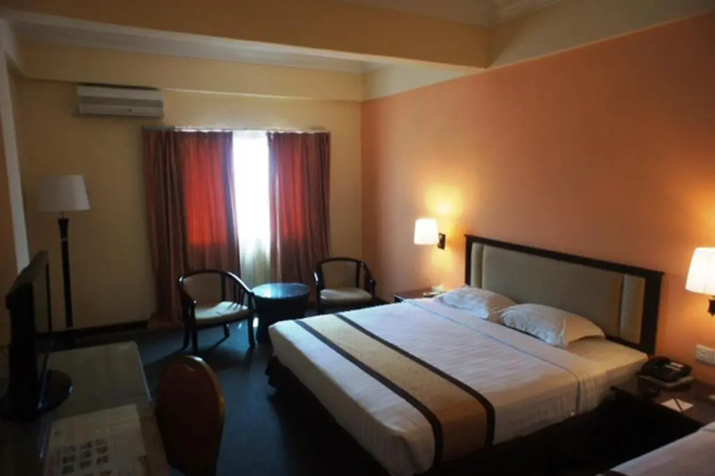 Tyng Garden Hotel Sandakan - фото 43