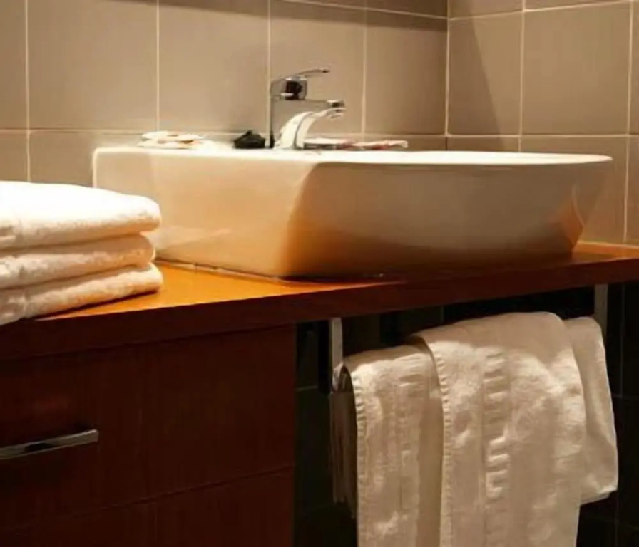Roca Nevada Suites - Chambres