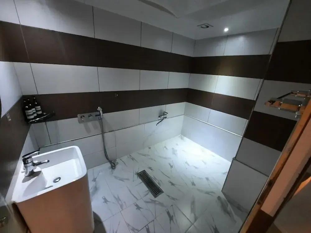 Standard Double Family room (twin beds)