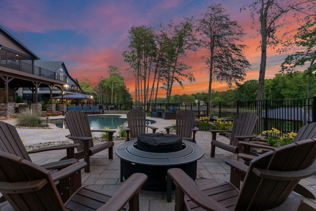 Luxe Lakefront Retreat w/ Pool, Hot Tub, Theater & Private Dock Sleeps 20+