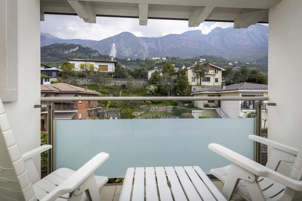 Junior Suite with balcony and with mountain view
