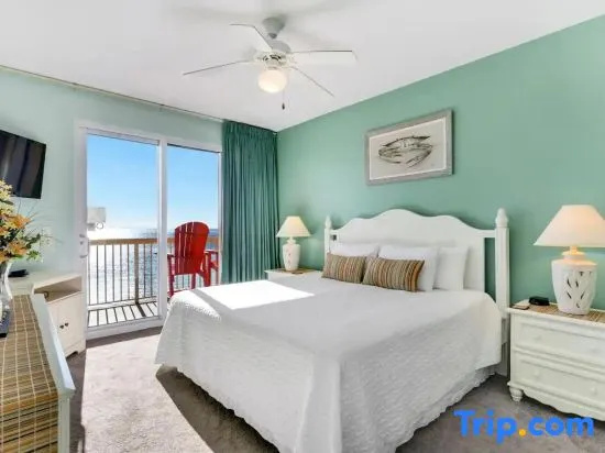 Calypso Resort 605E