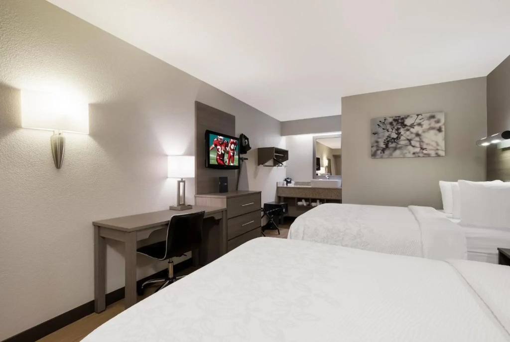 Red Roof Inn PLUS+ Chicago - Naperville - фото 32