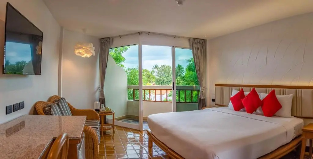 Superior Double room (full double bed)