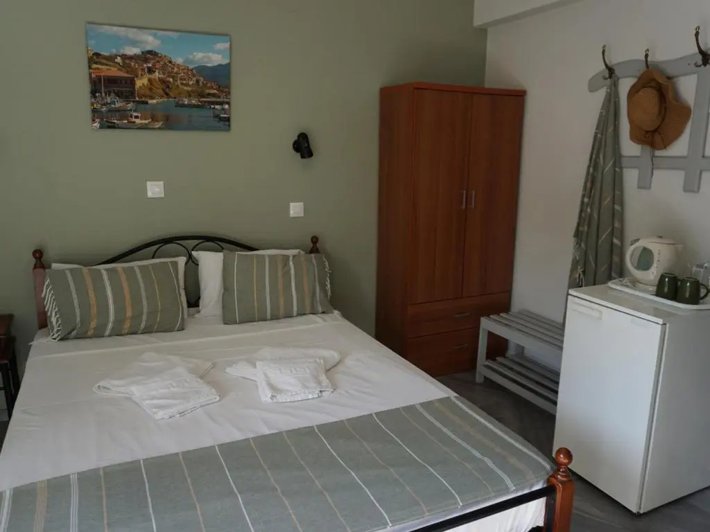 Standard Double room with pool view (full double bed)