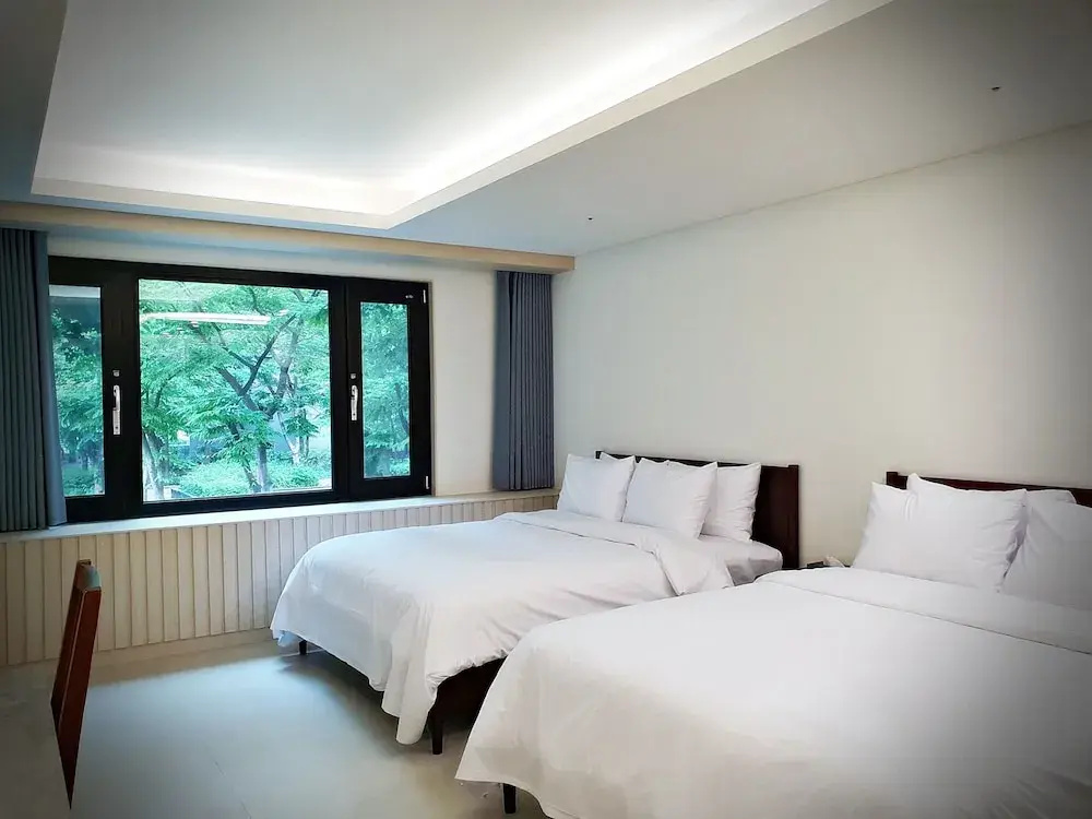 Premier Quadruple room