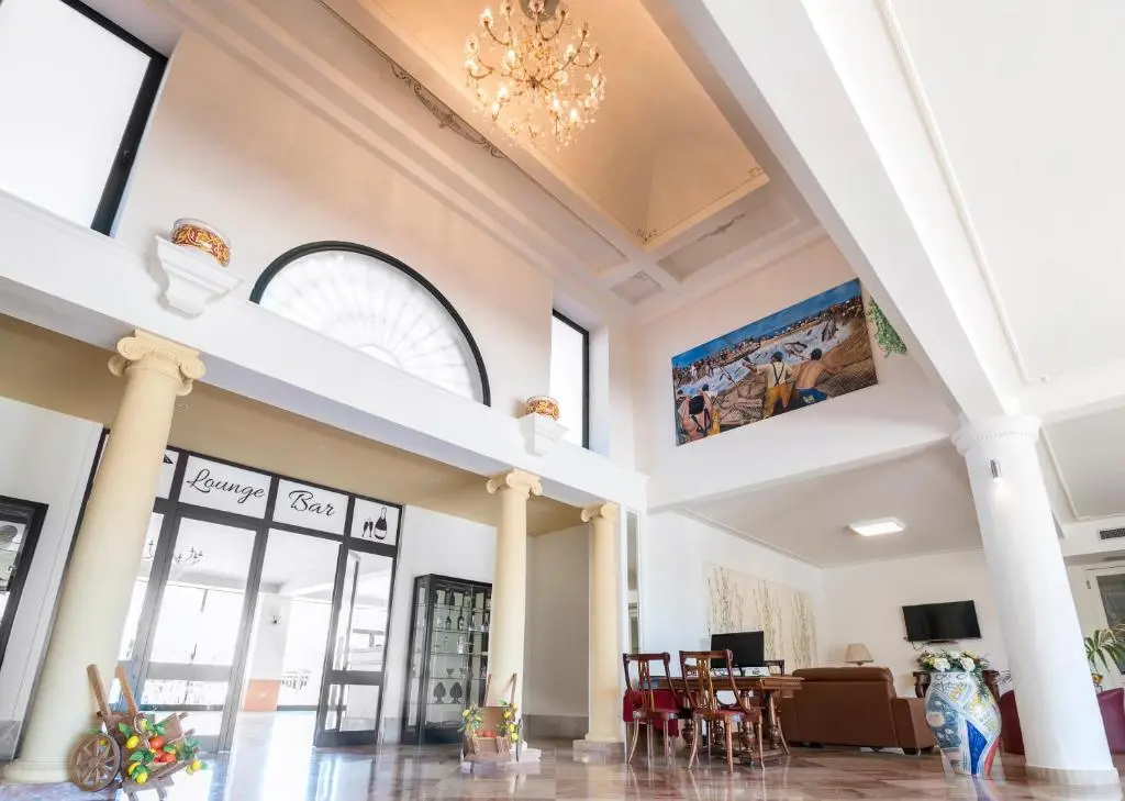Delfino Beach Hotel