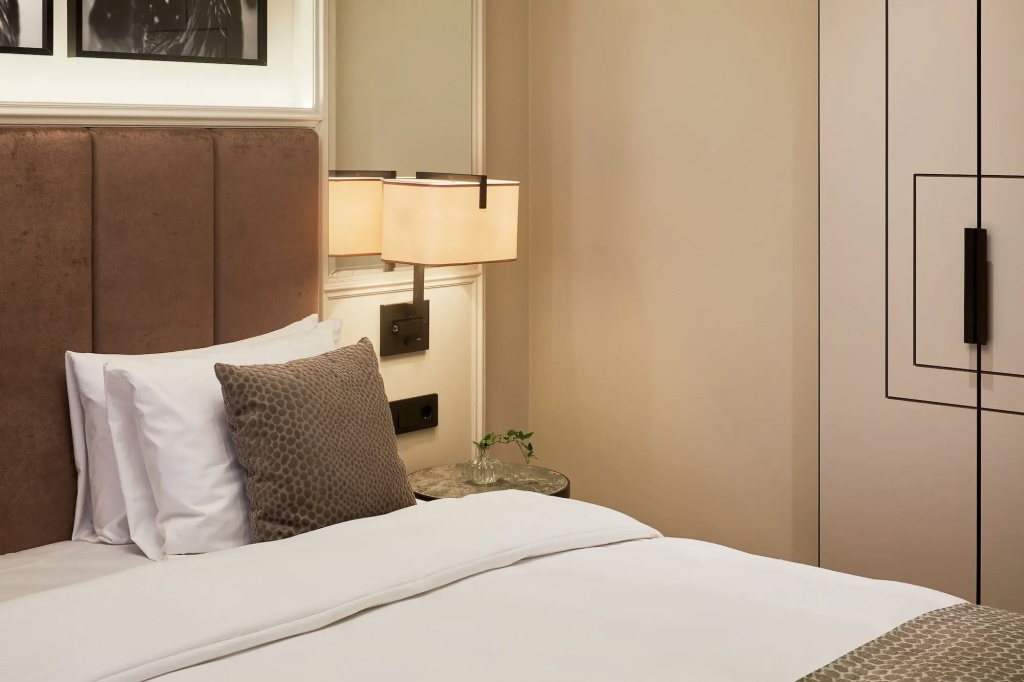 Bank Hotel, a member of Small Luxury Hotels of The World - фото 7