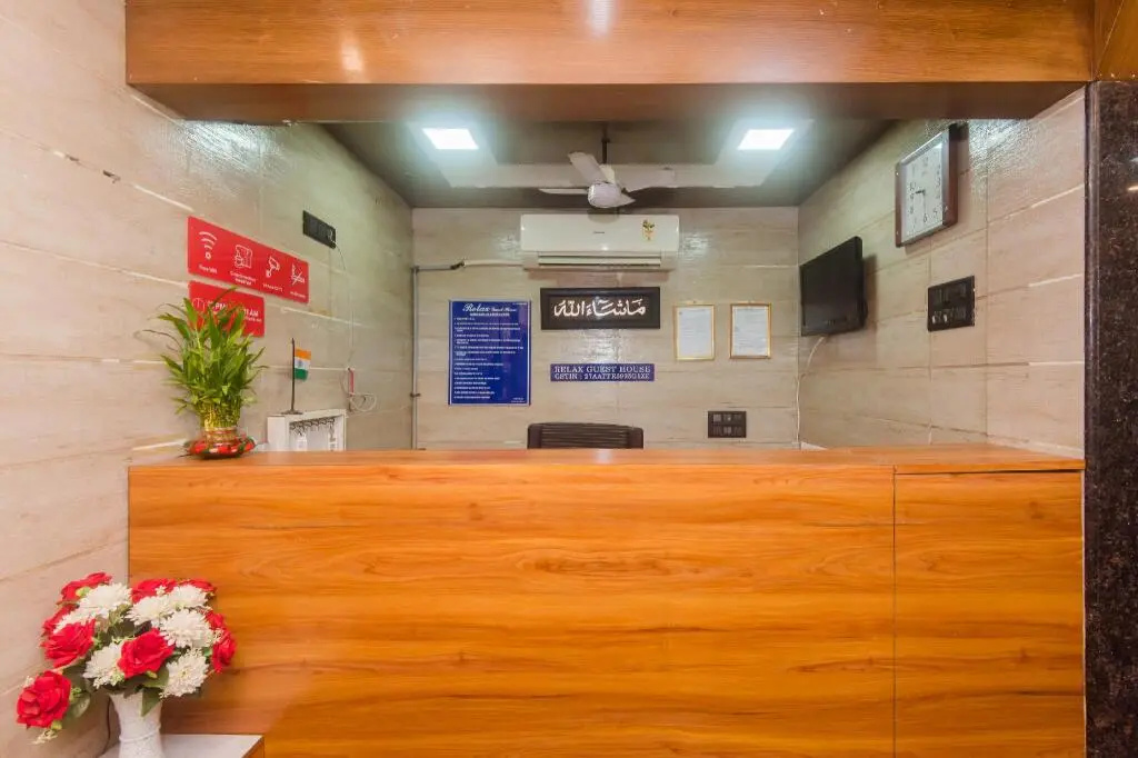 OYO 19353 Relax Guest House