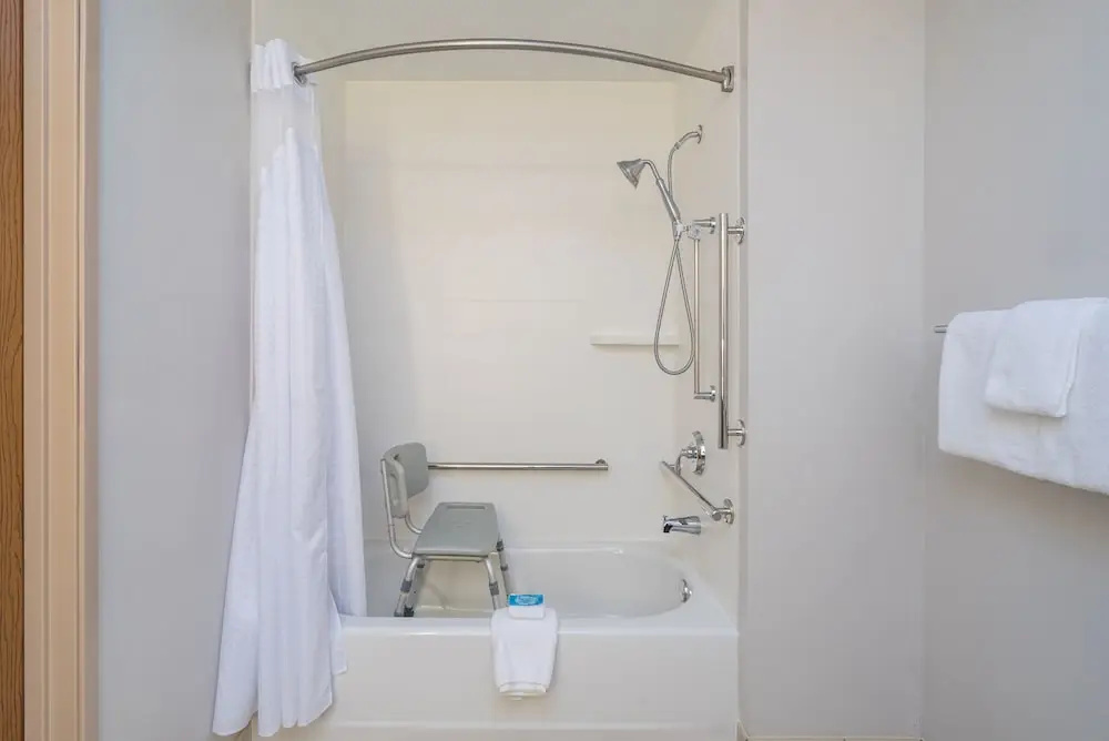 Double Suite (full double bed)