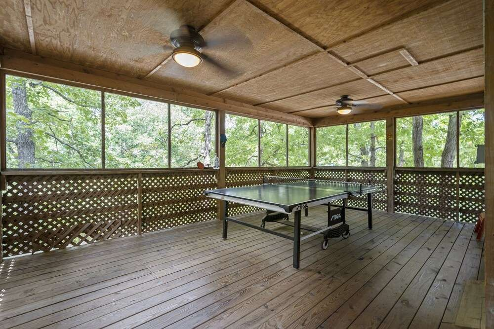 Serene Escape at Table Rock Lake