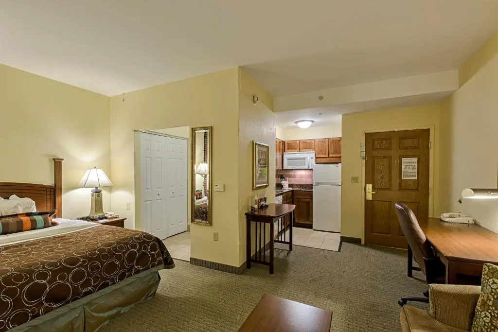 Staybridge Suites Harrisburg by IHG - Chambres