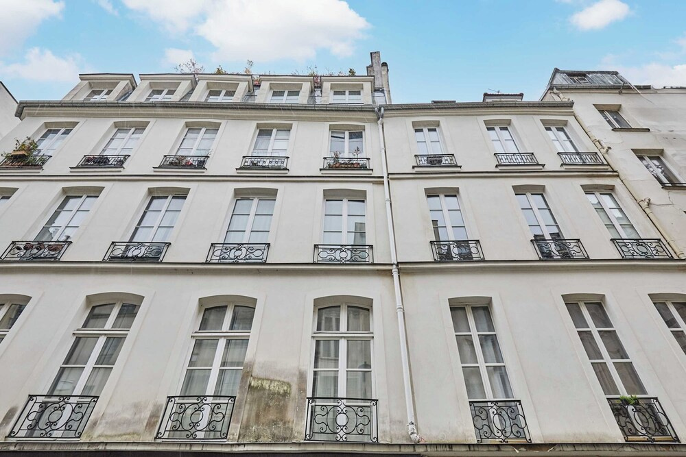 Charming Apartment Center of Paris
