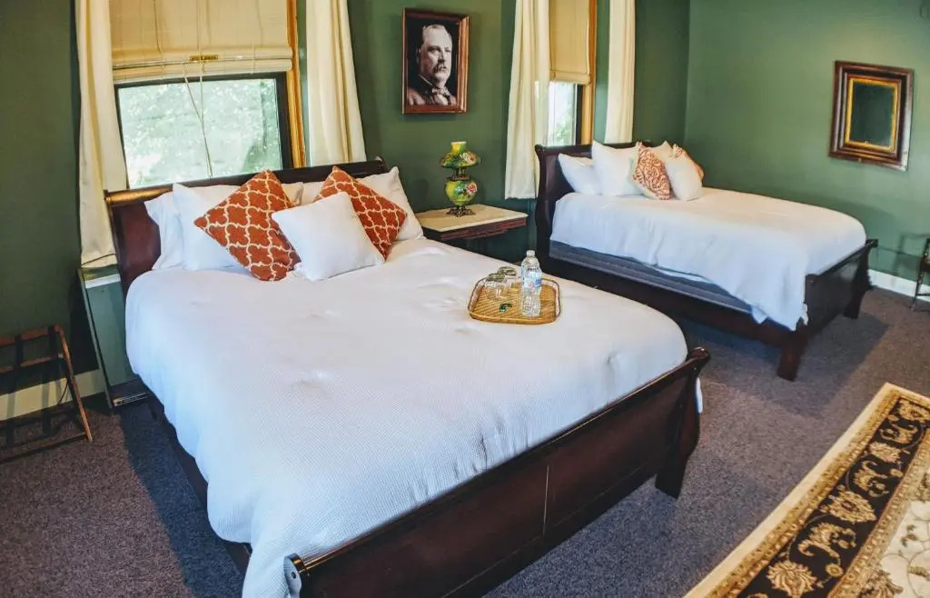 Deluxe Quadruple room