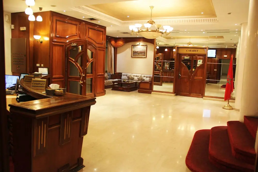 Lobby & Reception