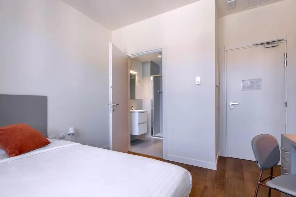 Одноместный номер Superior в S4 Stays