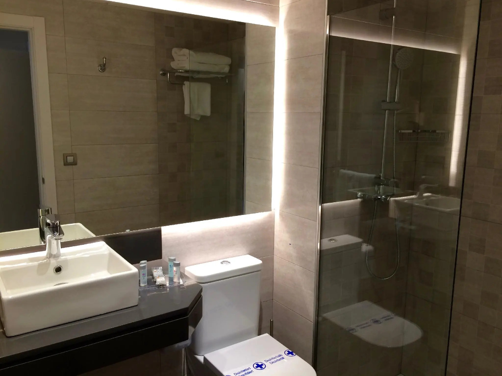 Superior Double room (full double bed)
