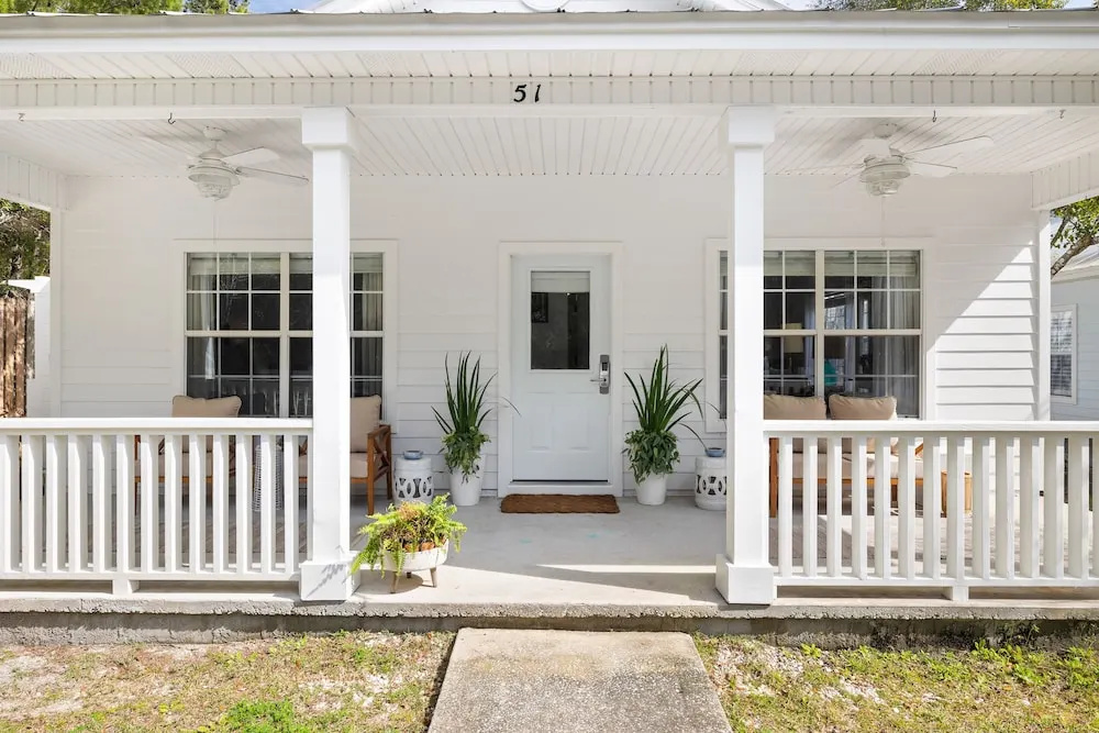 30A Beach House - Coconut Cottage by PHG