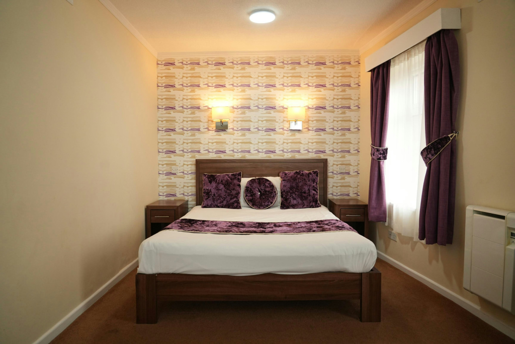The Continental Hotel, Derby - Général