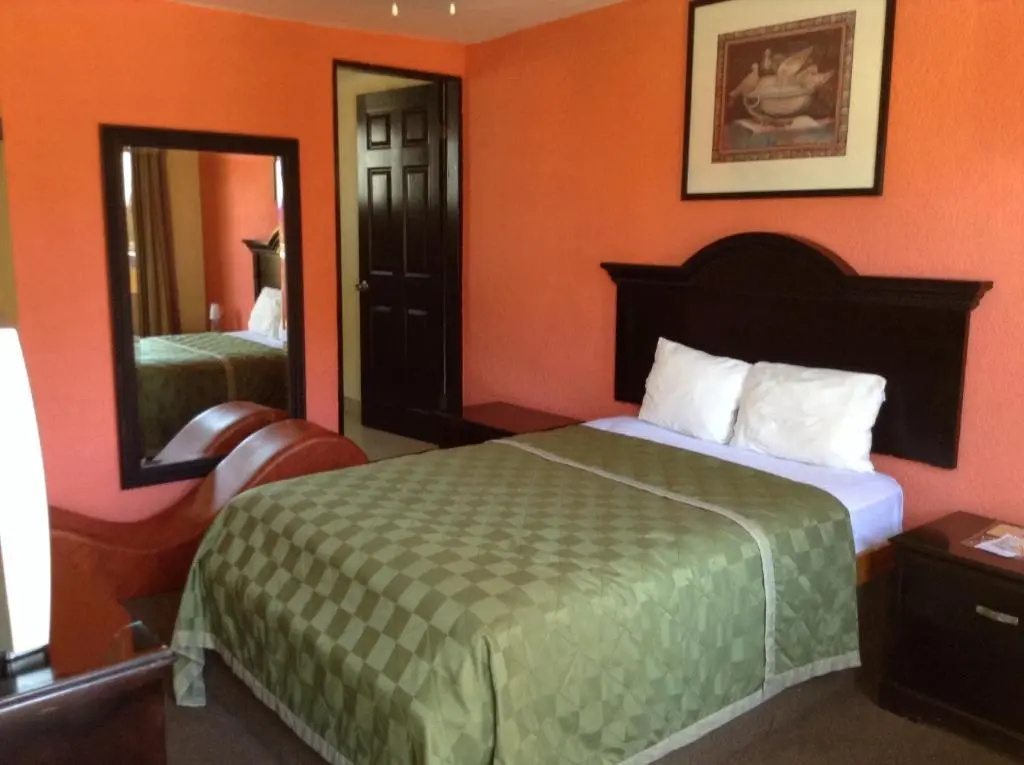 Standard Double room (full double bed)